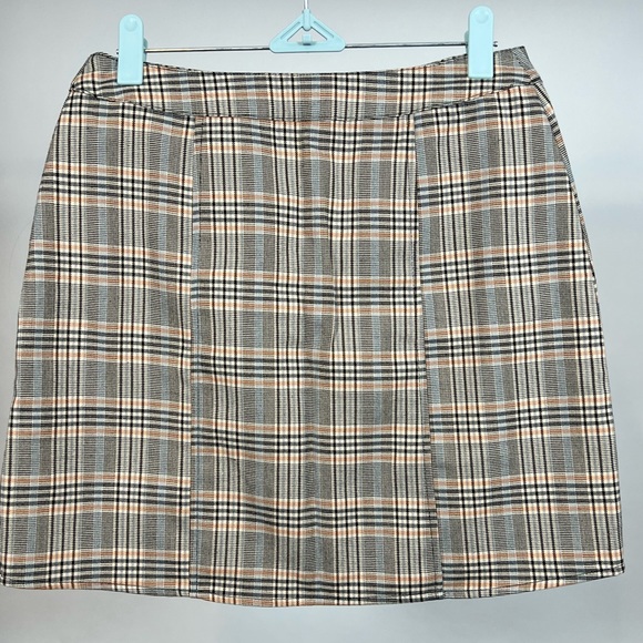 PLAID SKIRT - Picture 2 of 3